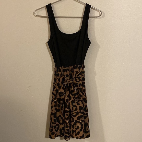 Dress - Picture 4 of 6